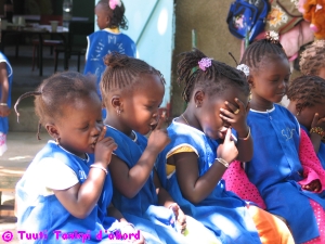 enfants de l'école Ker Maan Nilaan à Joal-Fadiouth