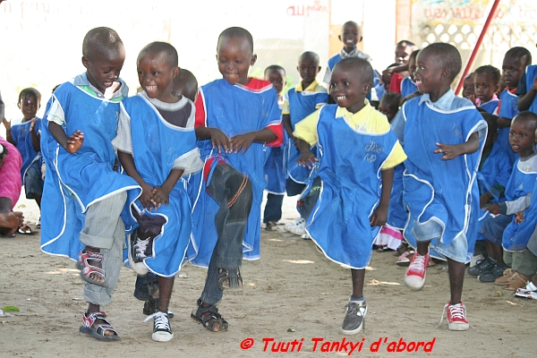 enfants de l'école Ker Maan Nilaan à Joal