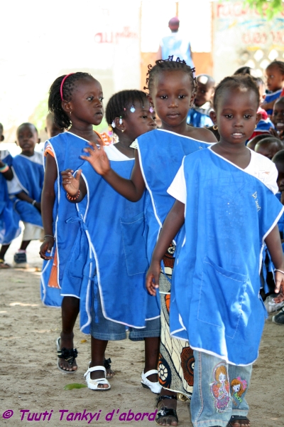 enfants de l'école Ker Maan Nilaan à Joal