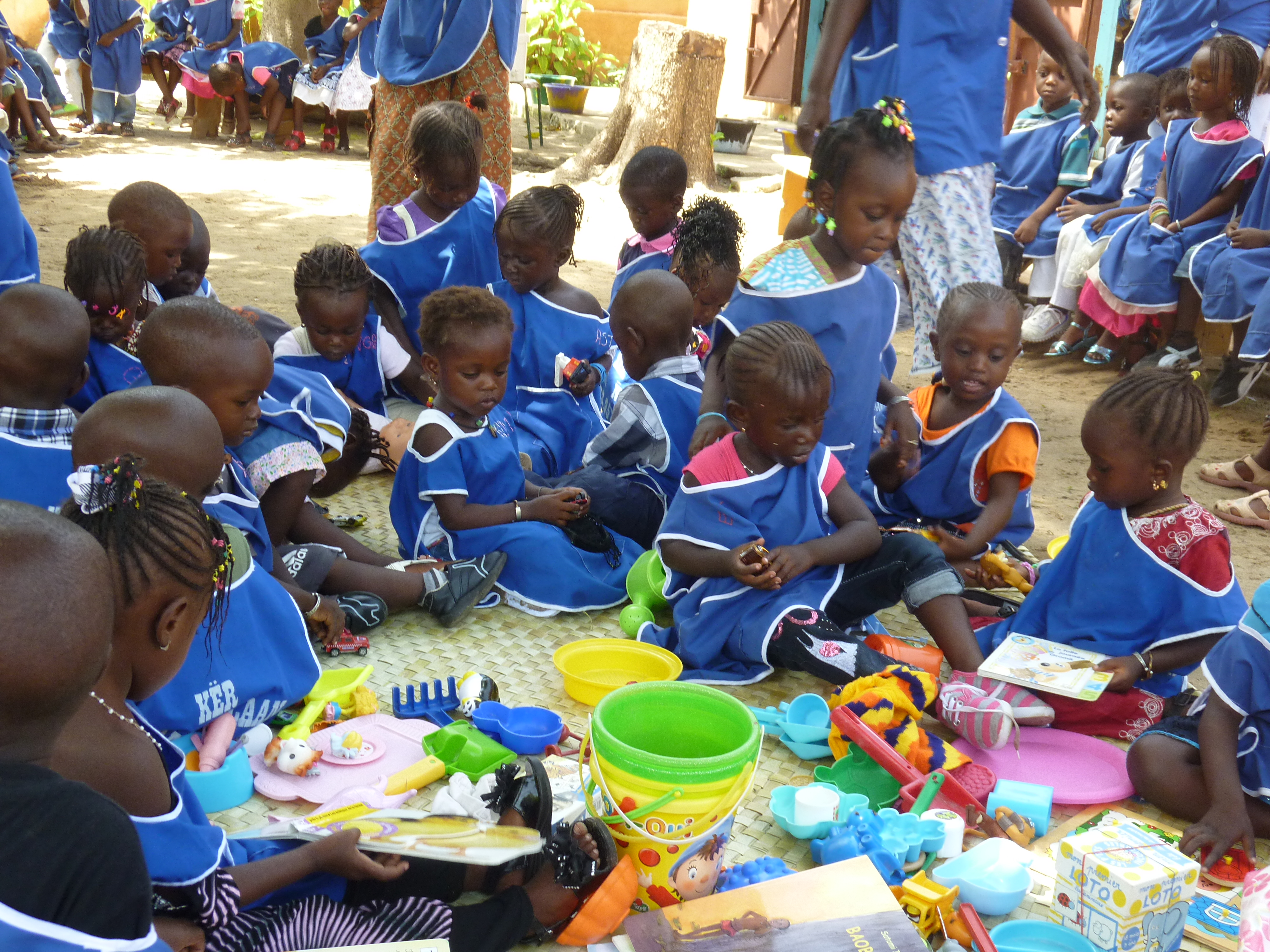 enfants de l'école Ker Maan Nilaan à Joal