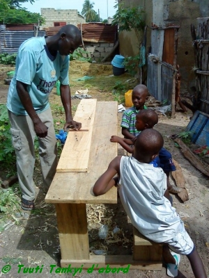 Bancs pour Waly Diouf de 2011