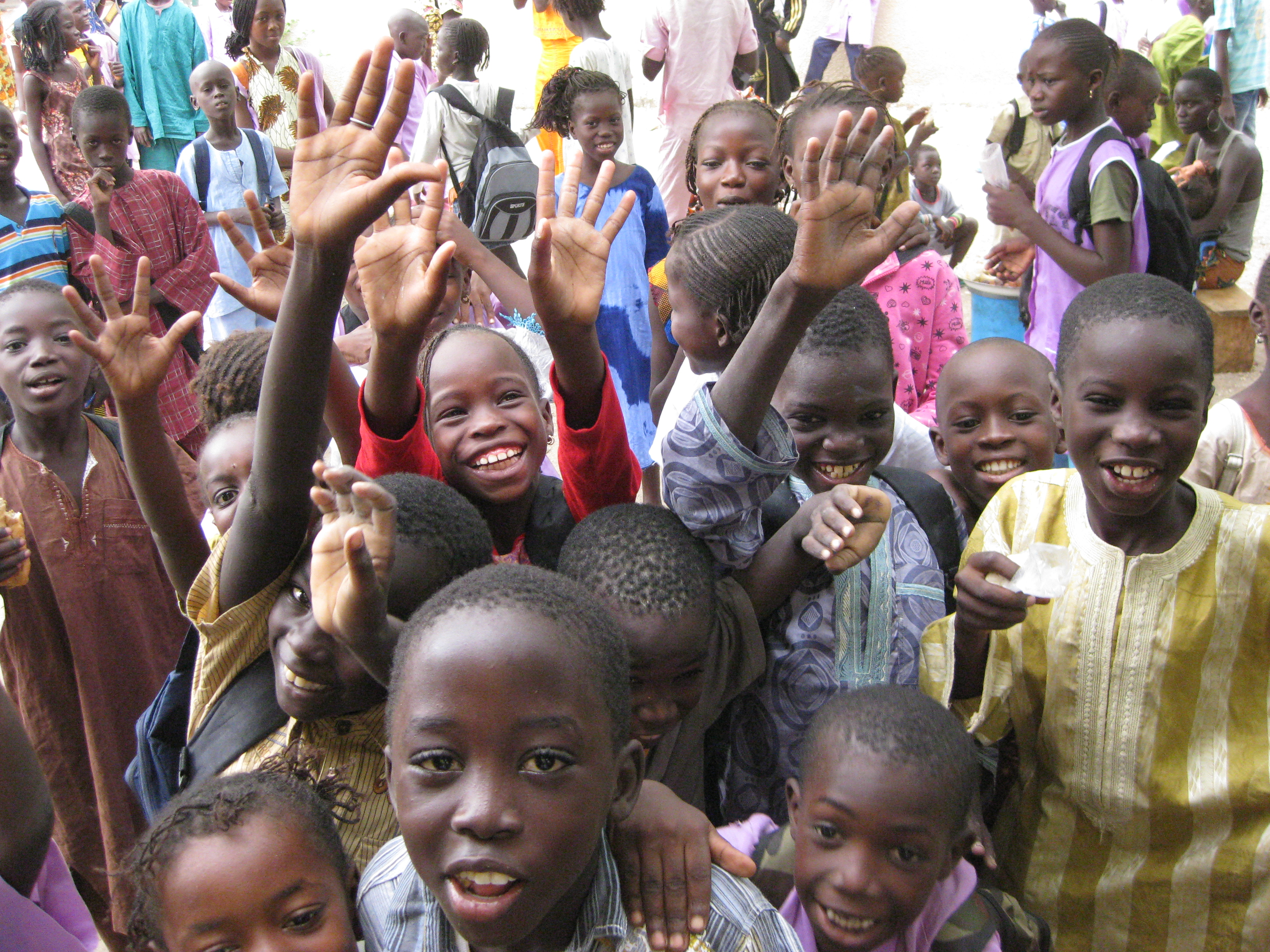 enfants de l'école Waly Diouf à Joal