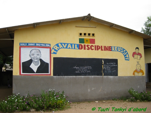 école Waly Diouf à Joal