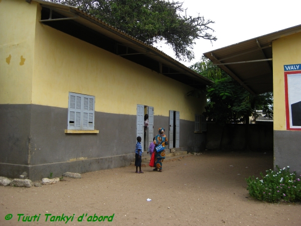 école Waly Diouf à Joal